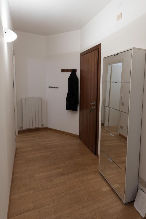 Casa Piazza Del Porto Villa Lovere Bagian luar foto