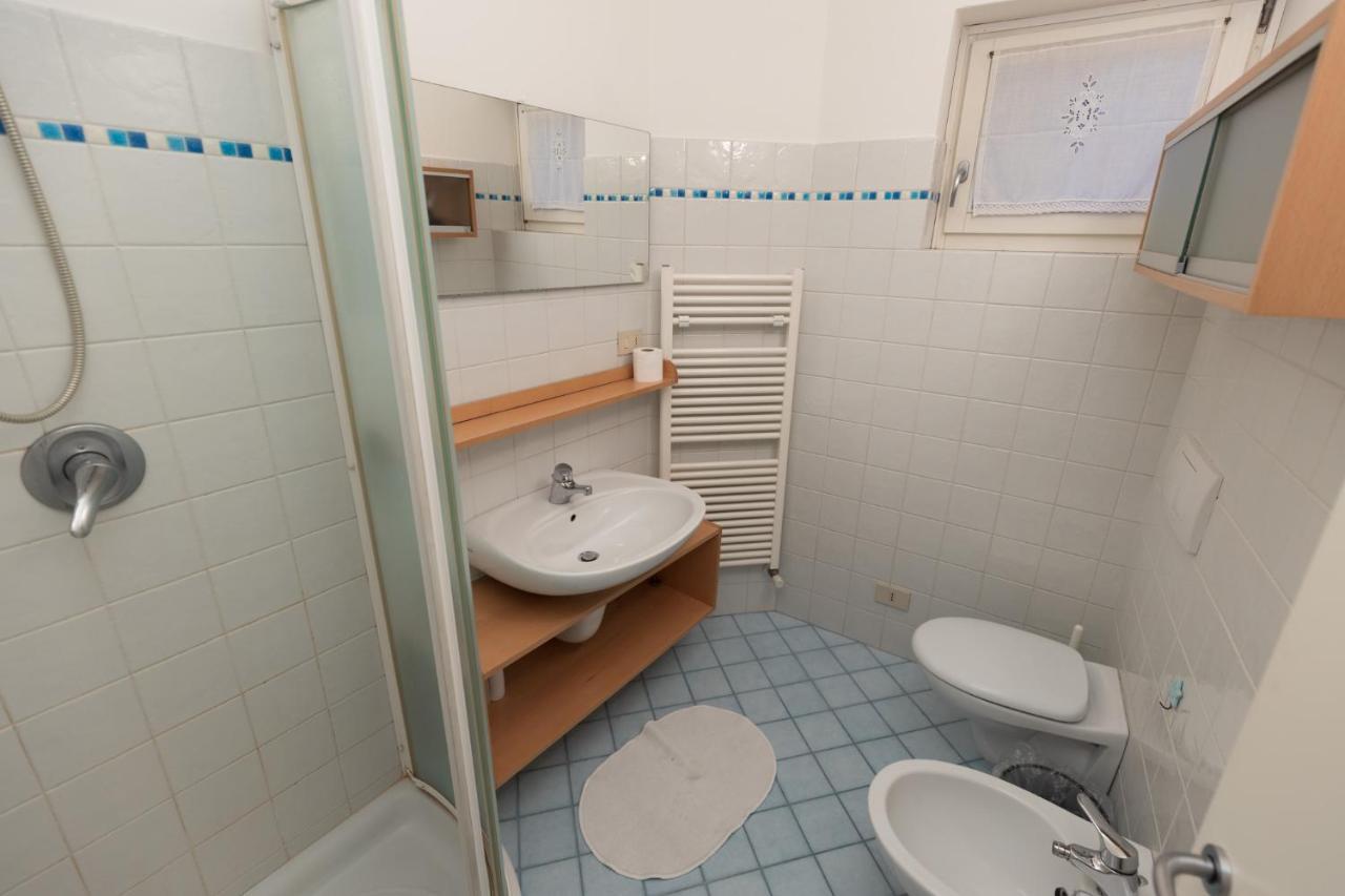 Casa Piazza Del Porto Villa Lovere Bagian luar foto